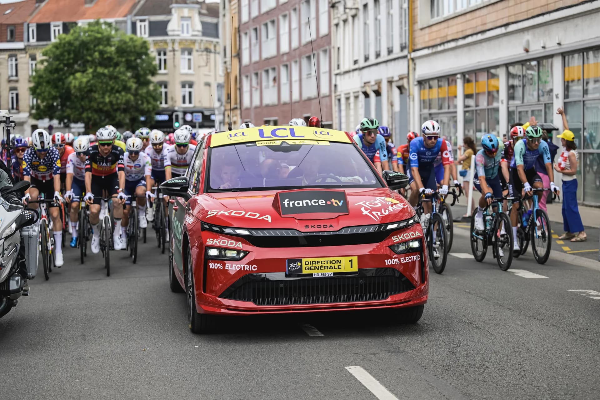 La voiture rouge