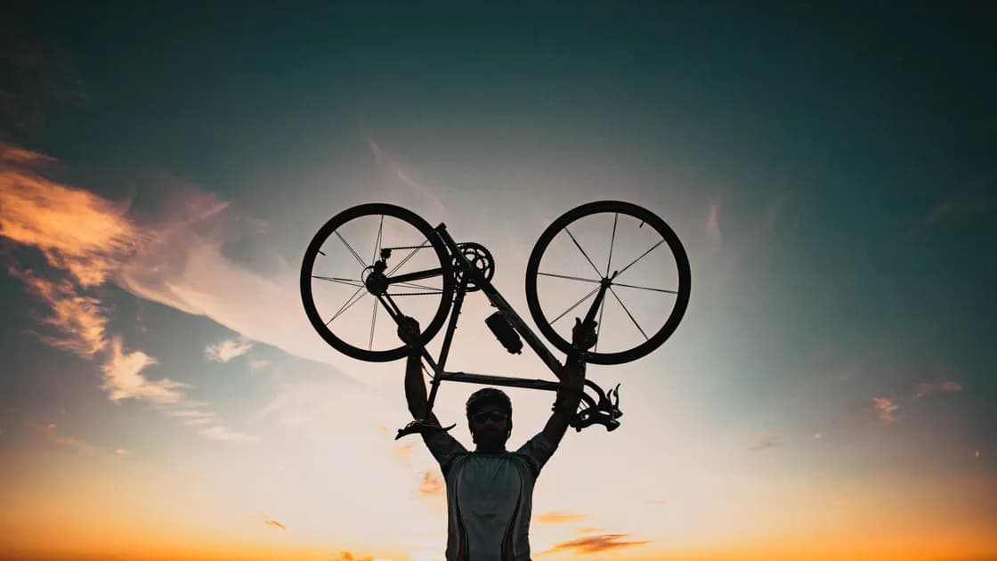 Pourquoi appelle-t-on le vélo « la petite reine » ?