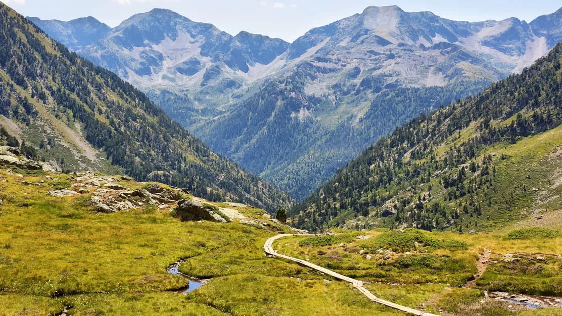 3 cols des Pyrénées que tu peux grimper (même sans être pro)