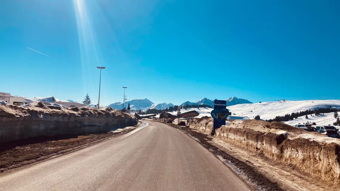 Cols ouverts : où faire du vélo en hiver quand la montagne se refroidit ?