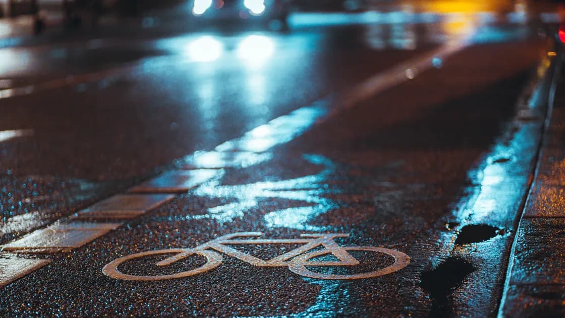 Comment s'équiper pour faire du vélo de nuit